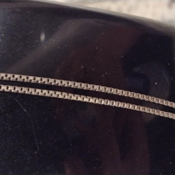 Brighton necklace - Picture 2 of 3